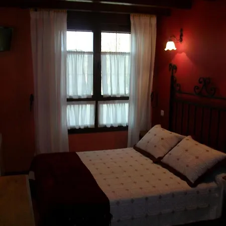 Casa De Labranza Ria De Castellanos