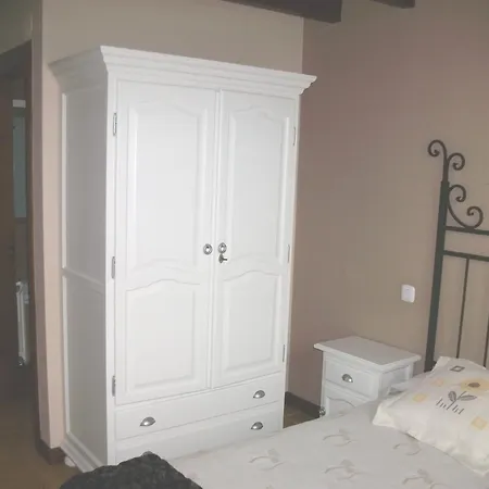 Casa De Labranza Ria De Castellanos 4*