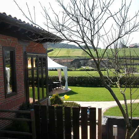 Casa De Labranza Ria De Castellanos 4*