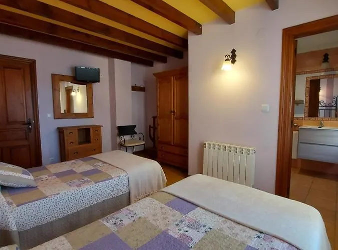 Casa De Labranza Ria De Castellanos 4* ארנוארו