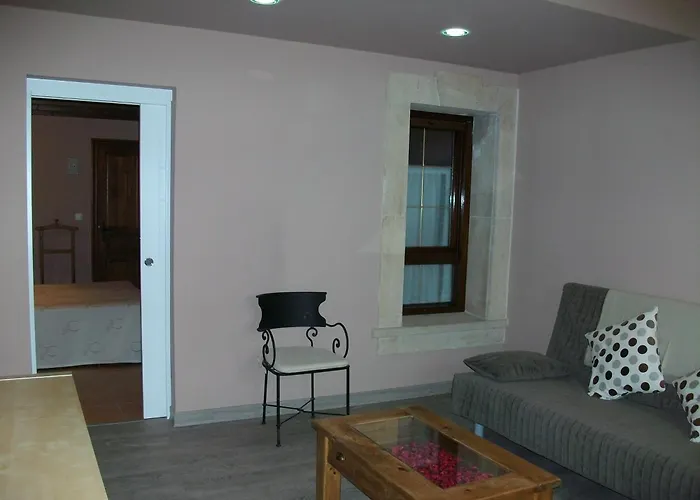 Casa De Labranza Ria De Castellanos בית הארחה ארנוארו